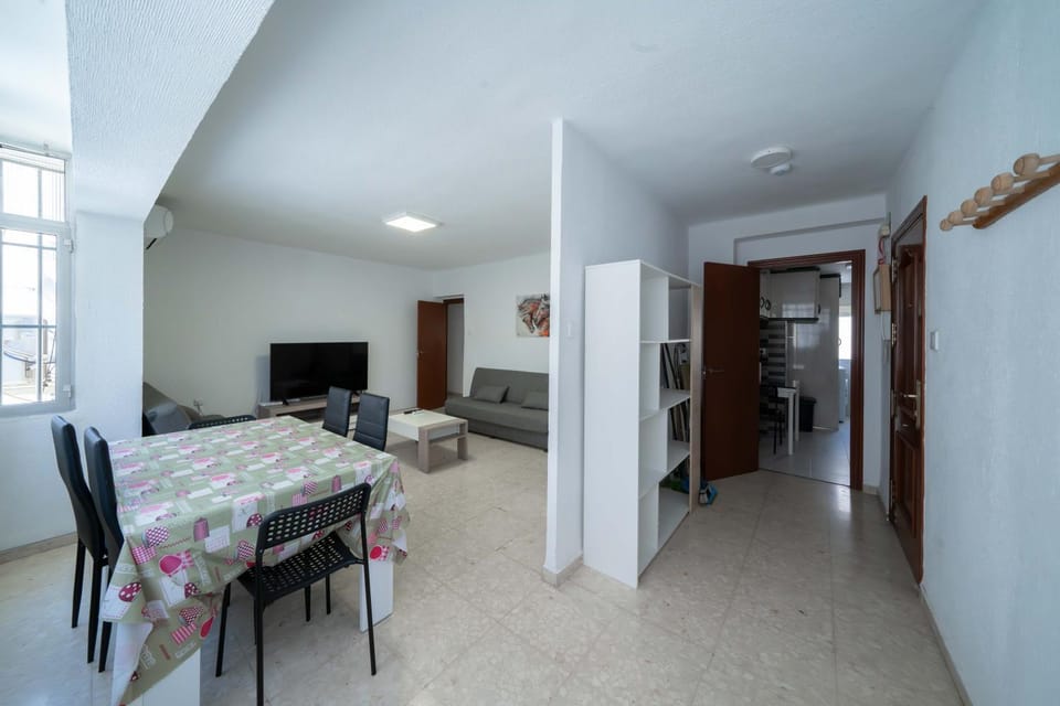 Lounge or bar, Dining area