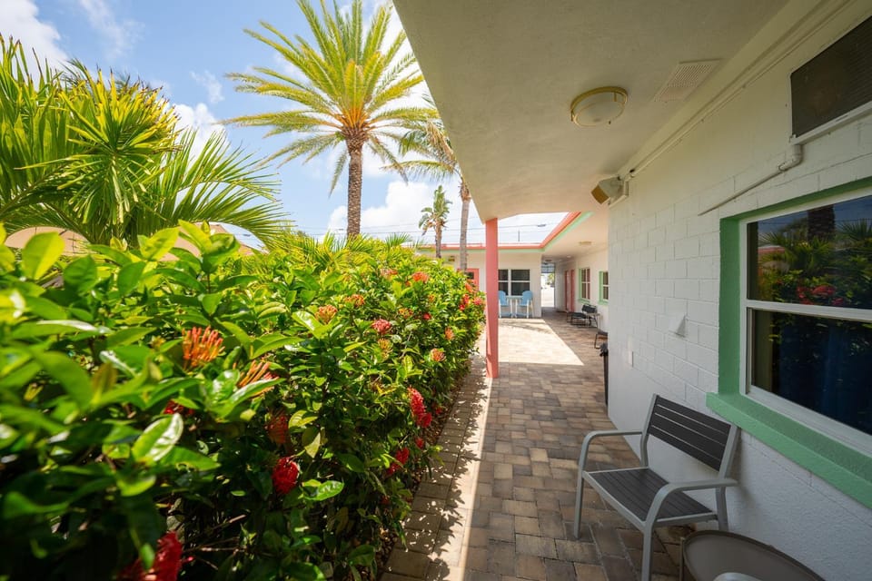 Monaco Vacation Rentals Apartment in Clearwater Beach