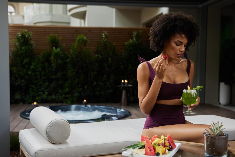 Hot Tub, Food and drinks