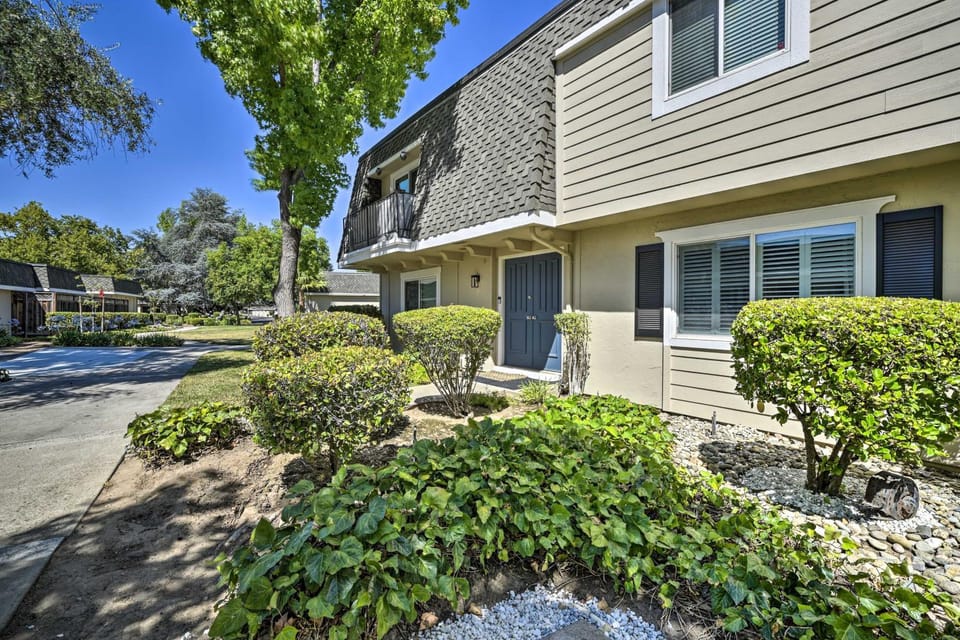 Remote Work Friendly San Jose Retreat w/ Patio House in San Jose