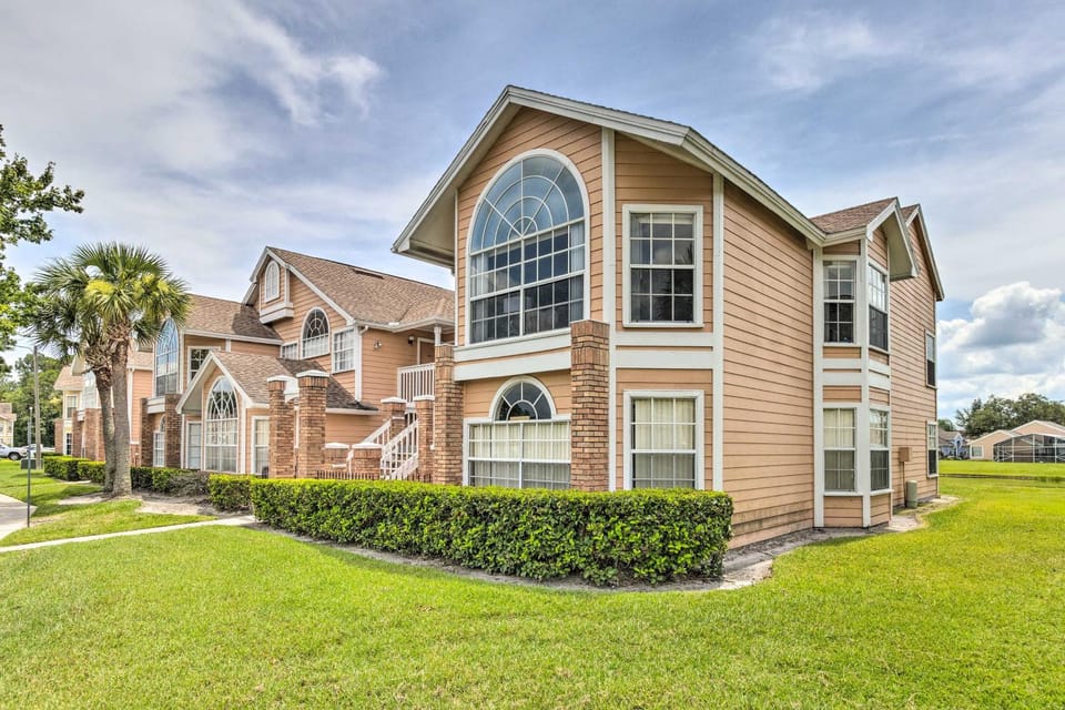 Family Escape w/ Pool Access: 7 Mi to Disney! House in Kissimmee