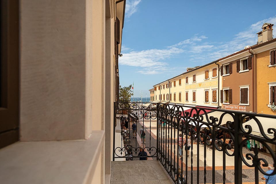 Balcony/Terrace, City view