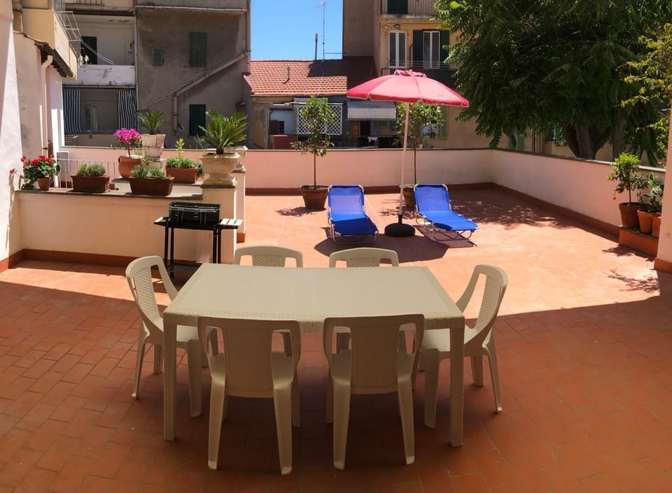 “Casa Annarosa” ampio appartamento nel cuore di Piombino Apartment in Piombino