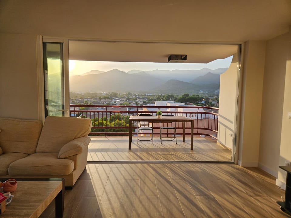 Balcony/Terrace, Living room