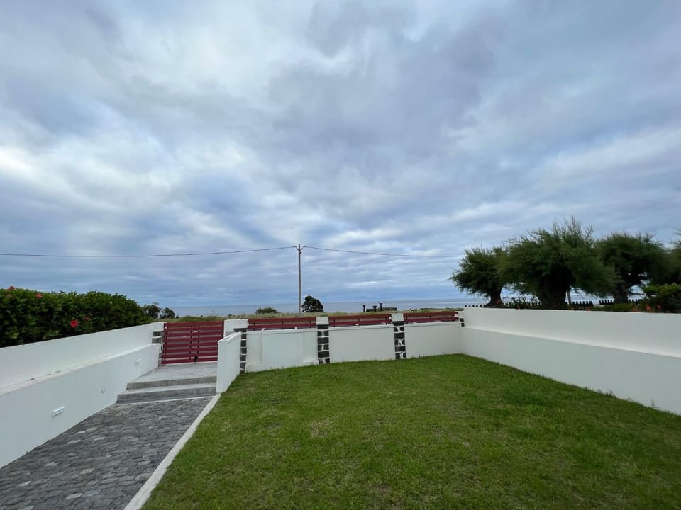 Garden, Sea view