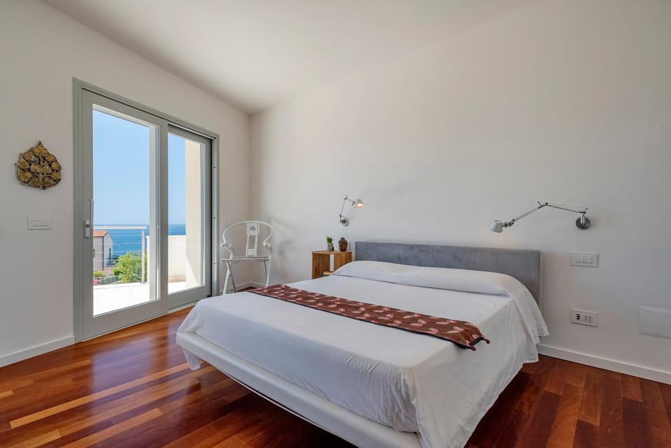 Balcony/Terrace, Bedroom, Sea view