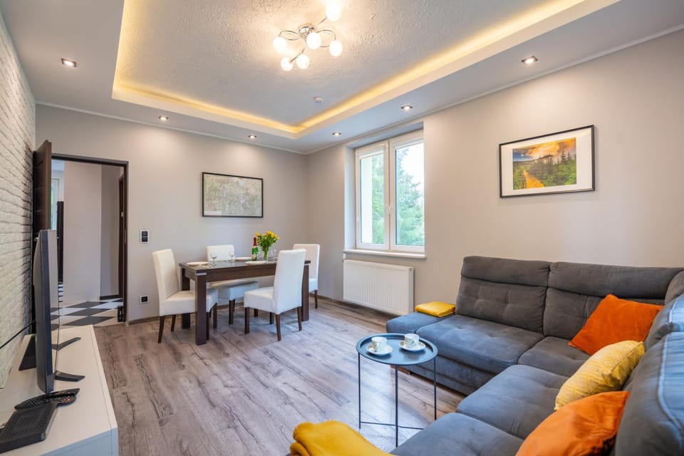 Karkonosky Apartamenty- Salamandra Apartment in Lower Silesian Voivodeship