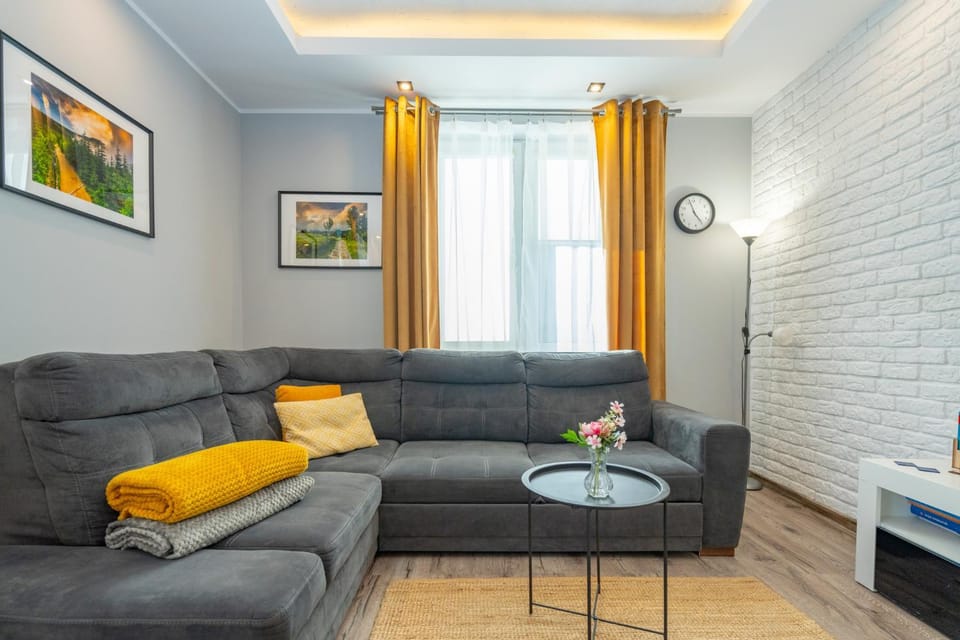 Karkonosky Apartamenty- Salamandra Apartment in Lower Silesian Voivodeship