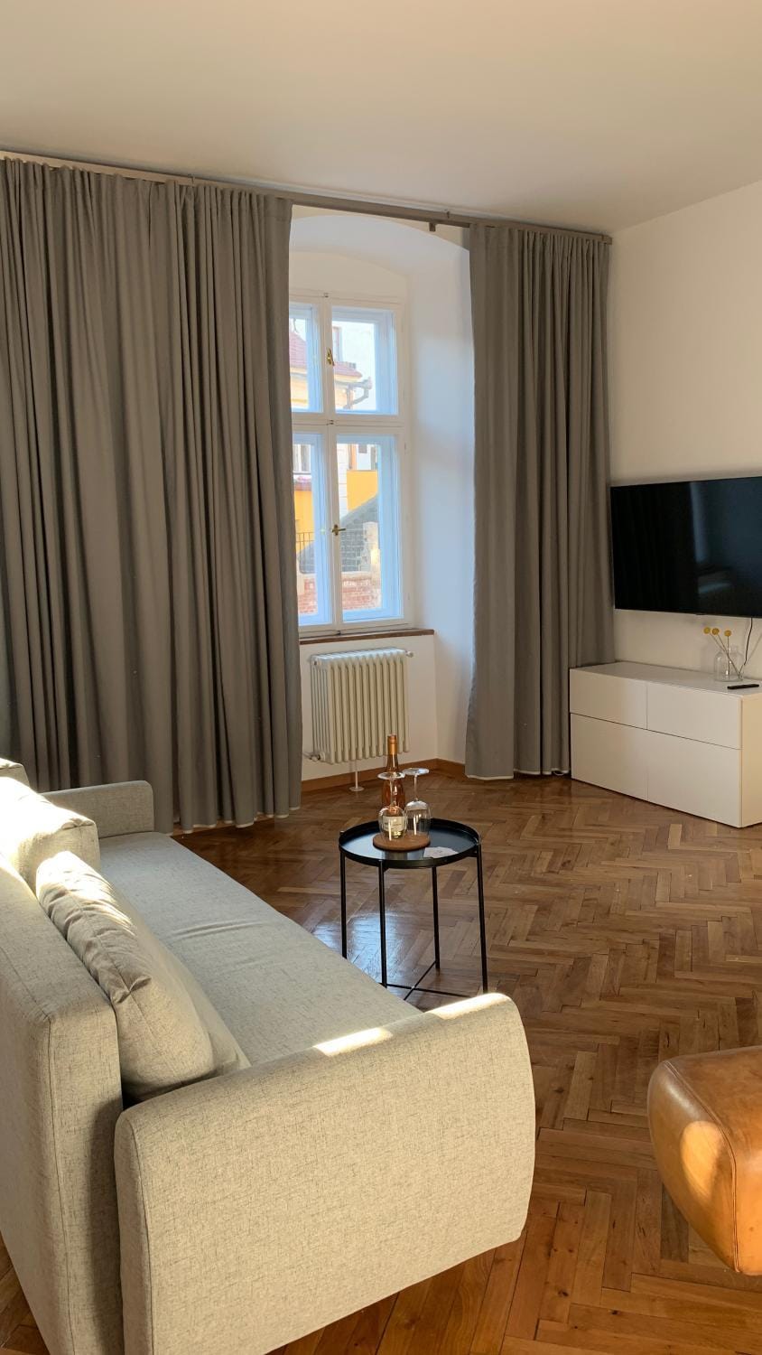 Communal lounge/ TV room, TV and multimedia, Living room, Seating area