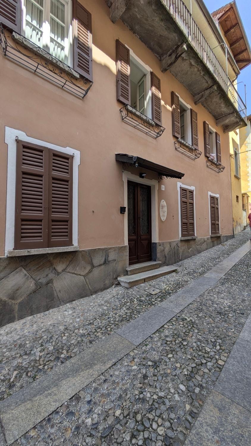Property building, Neighbourhood, Street view