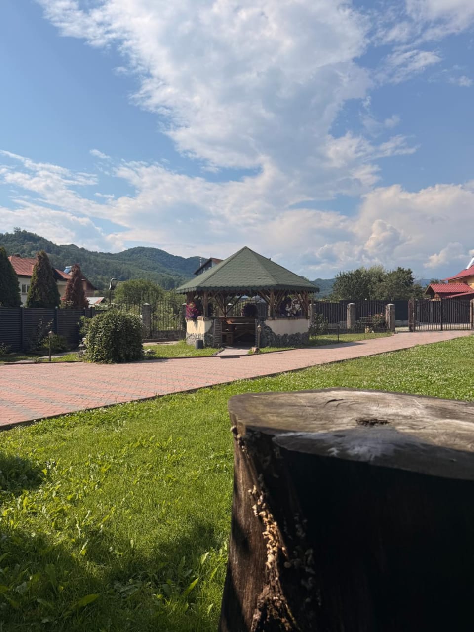 Casa Petrişor Bed and Breakfast in Romania