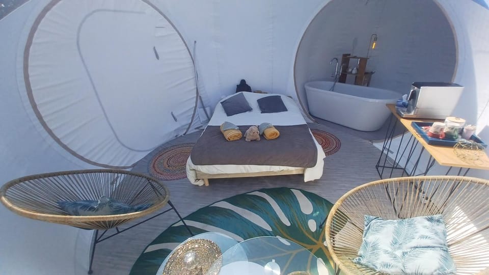 Ecolieu B & Bubble Drincham by BubbleTree BBT SARL Luxury tent in Hauts-de-France
