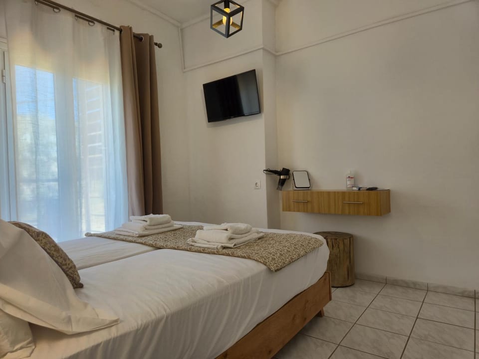 TV and multimedia, Bedroom, towels