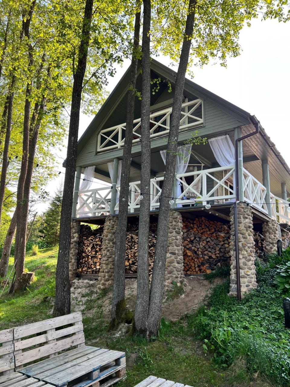 Kumpuolis LakeHouse House in Lithuania