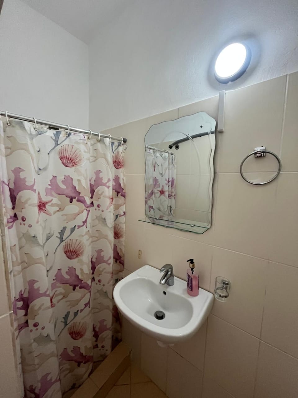 Dina House Bed and Breakfast in Vlorë County, Albania