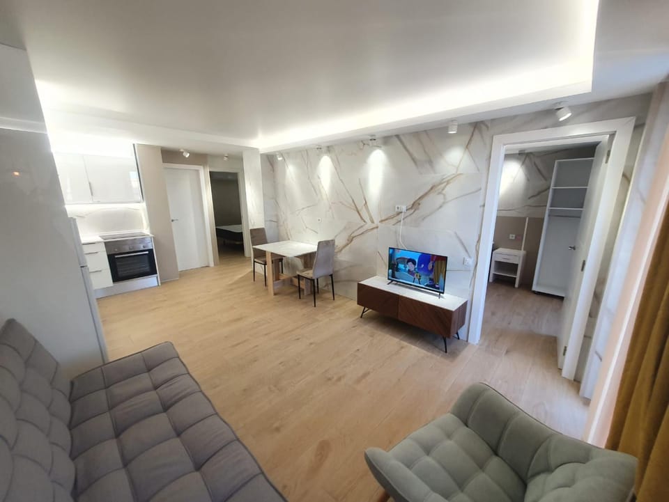 SALOU ,APARTAMENTO CON PISCINA y Wifi Apartment in Salou