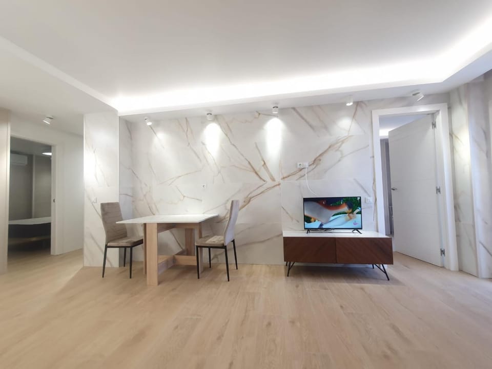 SALOU ,APARTAMENTO CON PISCINA y Wifi Apartment in Salou