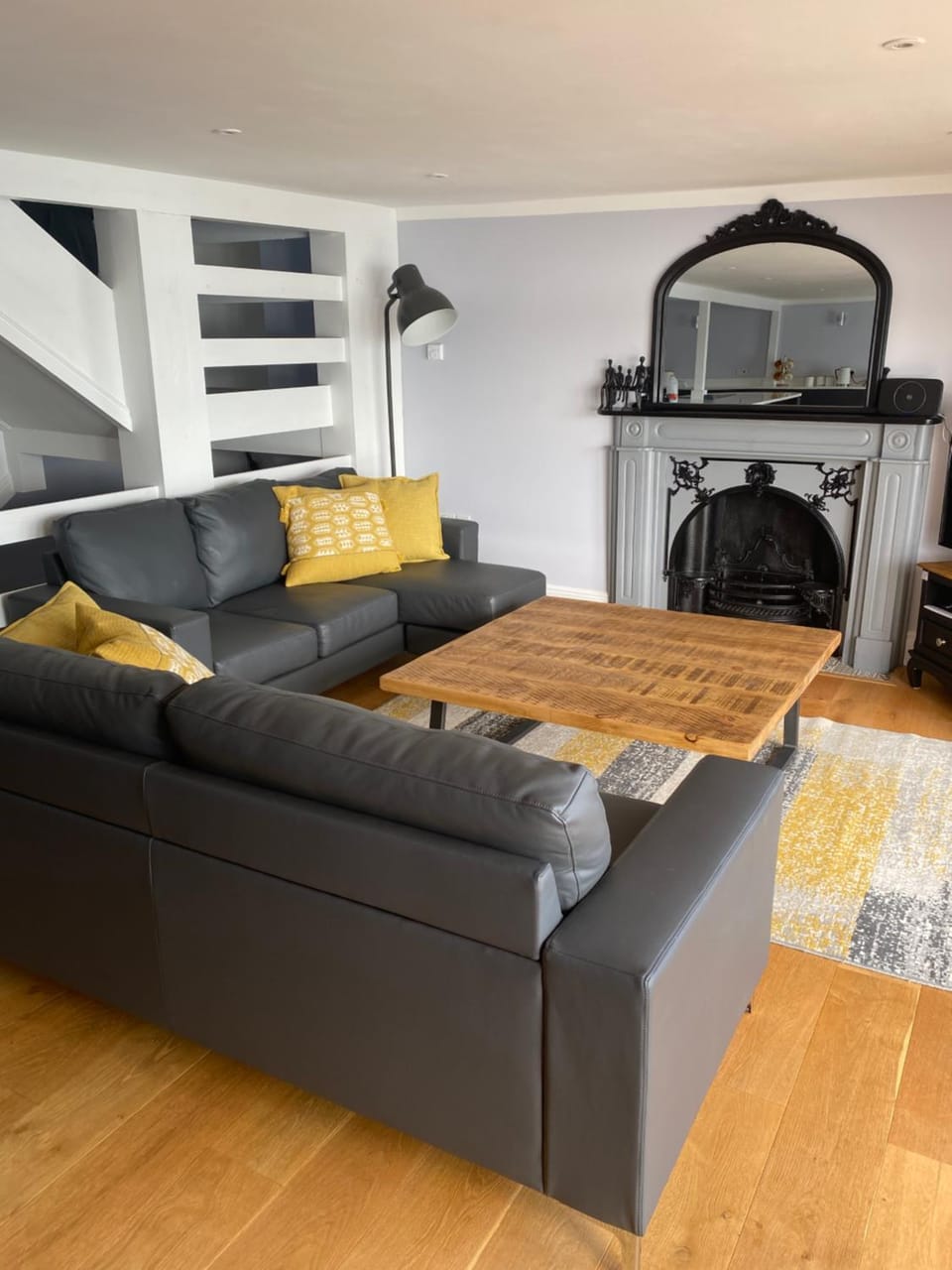 Contemporary living with amazing views. Pembrokeshire House in Wales