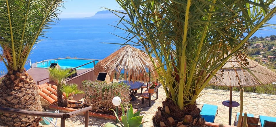 Sea view, Swimming pool