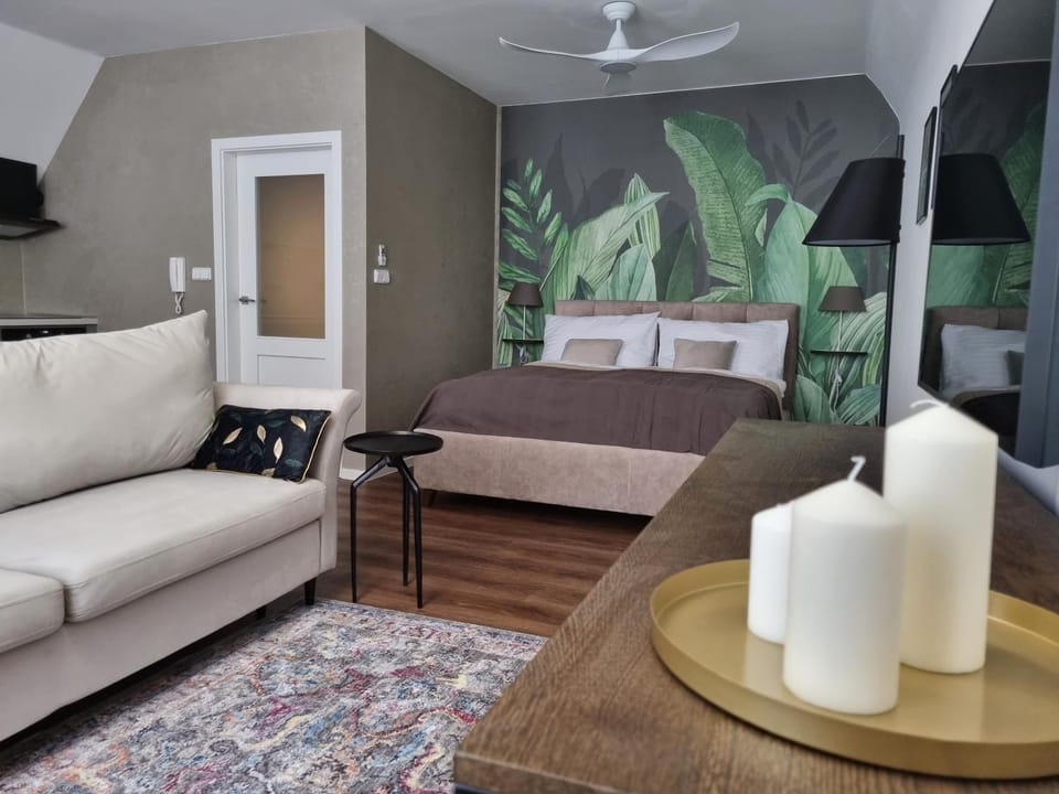 Bed, Living room, Photo of the whole room