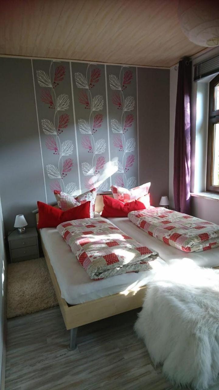 Photo of the whole room, Decorative detail, Bedroom
