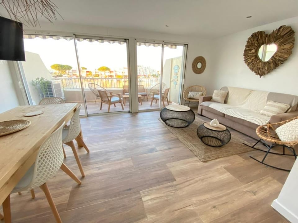 Marina appartement sur l’eau Apartment in Le Grau-du-Roi