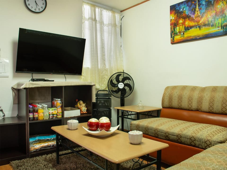 TV and multimedia, Living room, fireplace