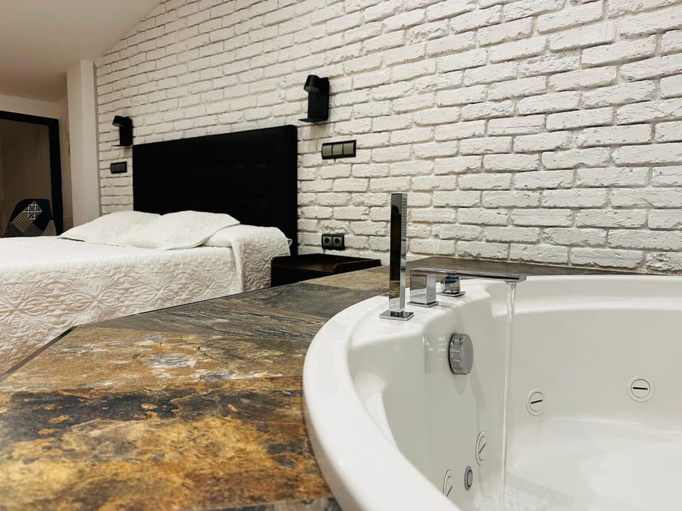 SUITE SORPRESA VuT LA TABERNA Apartment in Arenas de San Pedro