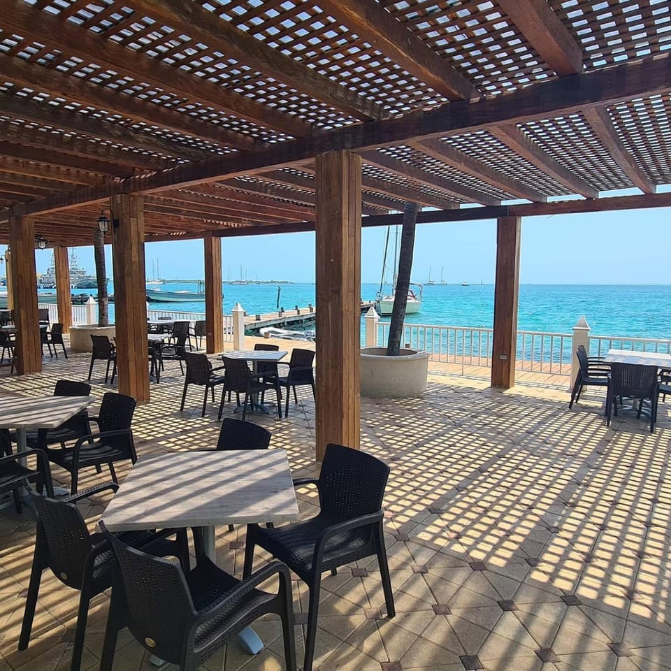 Restaurant/places to eat, Natural landscape