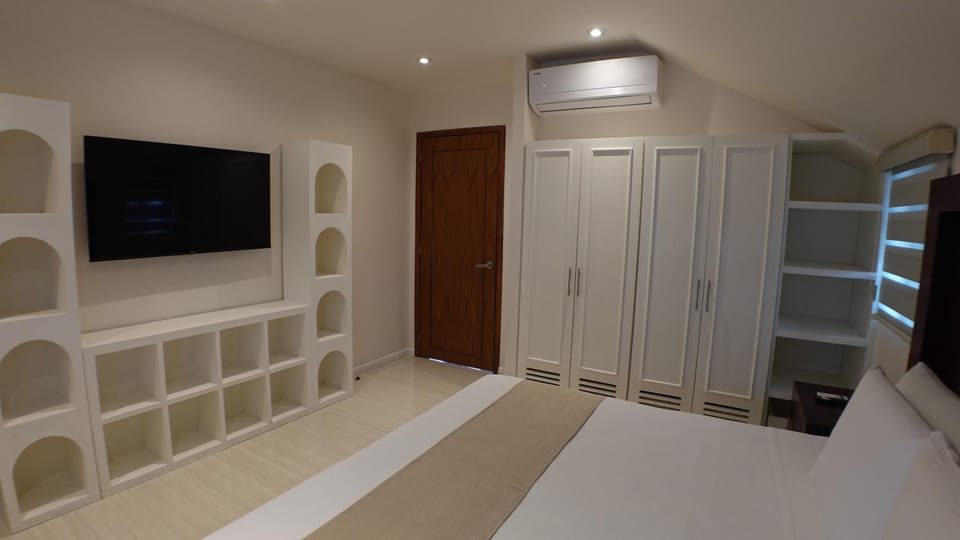 Bed, Bedroom, wardrobe