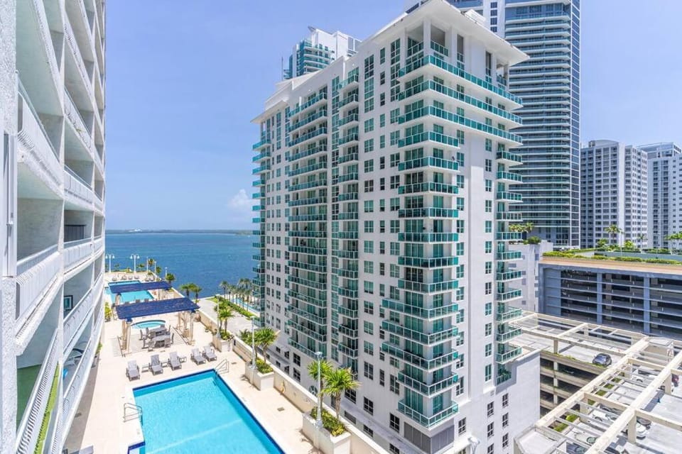 Modern 2/2 with Beautiful Ocean and Brickell Views Apartment in Brickell