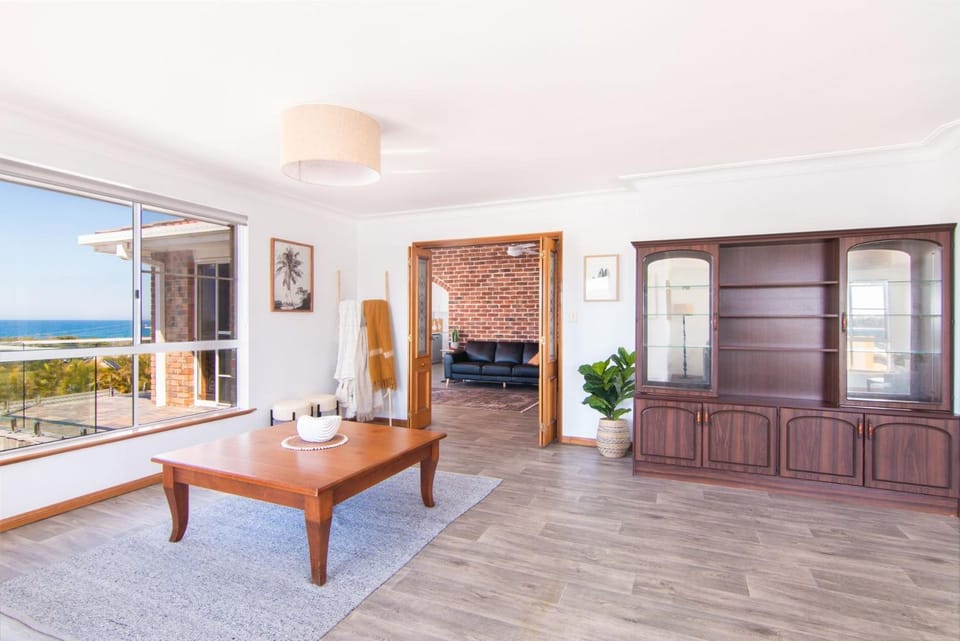4 Seaview Street Extended House in Forster