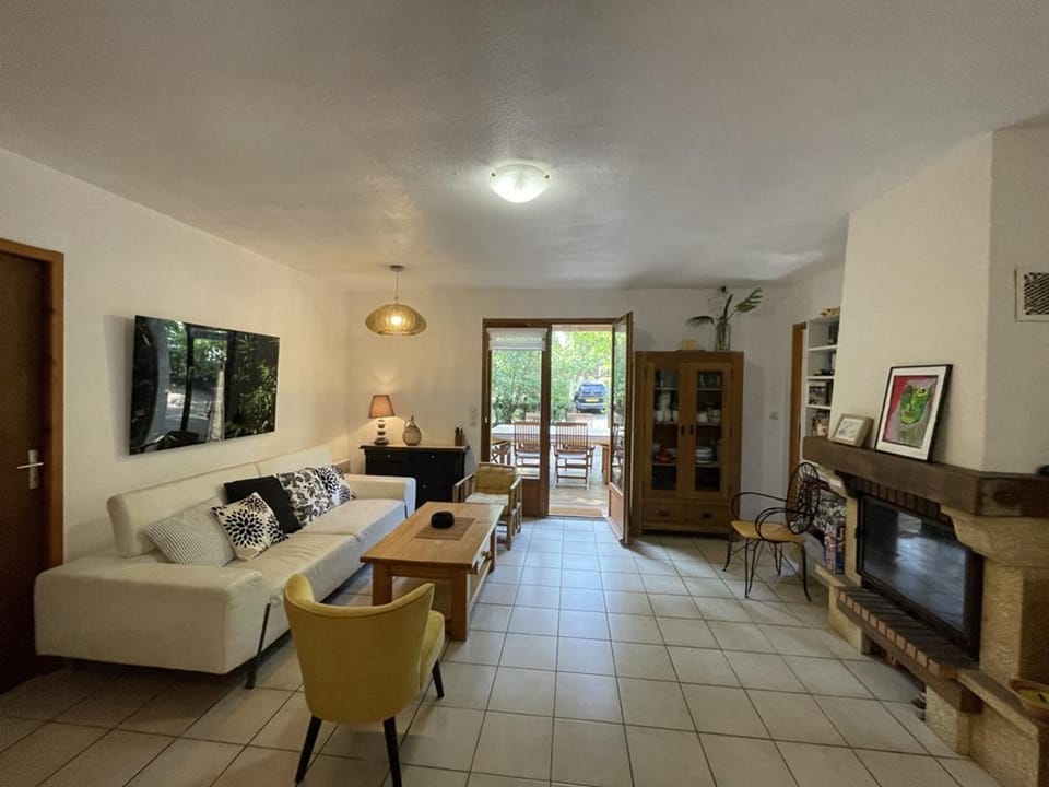Villa 3 chambres pour 6 personnes à Soustons avec parking Villa in Soustons
