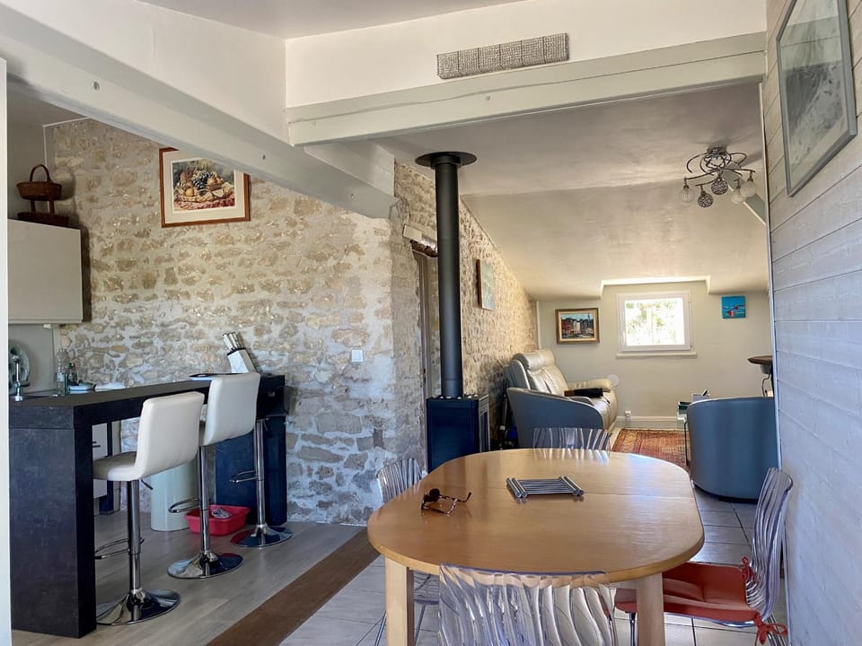 Maison Rénovée Avec Jardin, Proche Océan et Commodités - FR-1-336-132 House in Pays de la Loire
