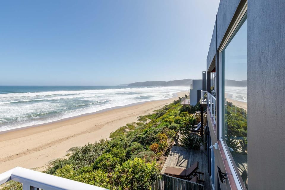 Property building, View (from property/room), Balcony/Terrace