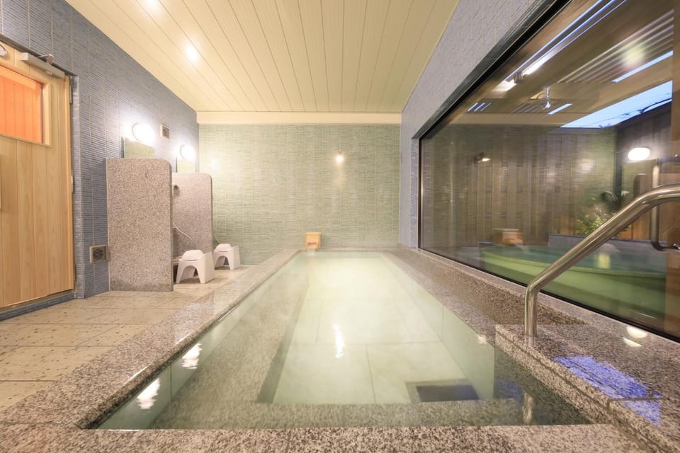KusatsuOnsen AeruyadoTakamatsu Ryokan in Nagano Prefecture