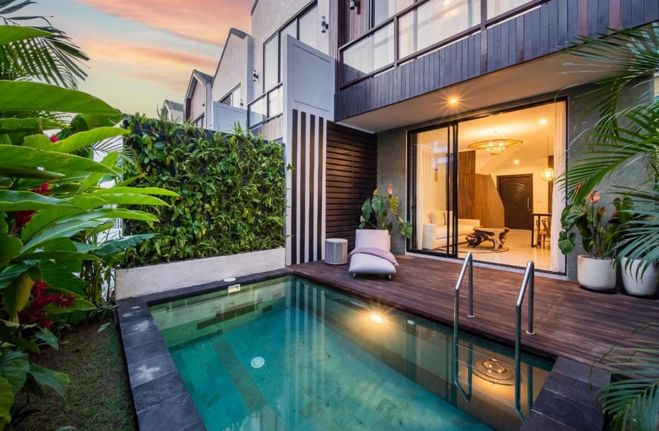 Garden, View (from property/room), Balcony/Terrace, Pool view, Swimming pool