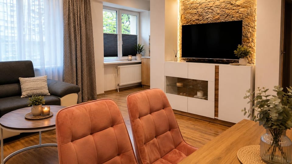 Communal lounge/ TV room, TV and multimedia, Living room, Seating area