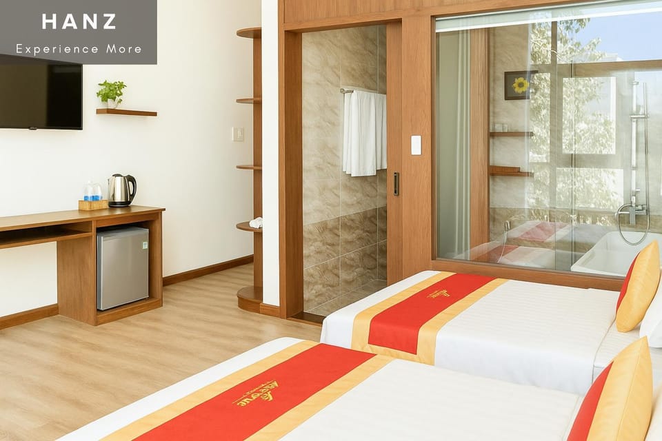 Bed, TV and multimedia, Kitchen or kitchenette, Photo of the whole room, Bedroom, towels