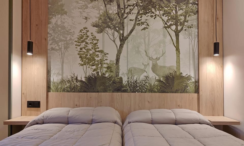 Bed, Photo of the whole room, Bedroom