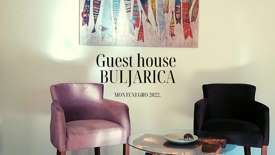 Living room, Decorative detail