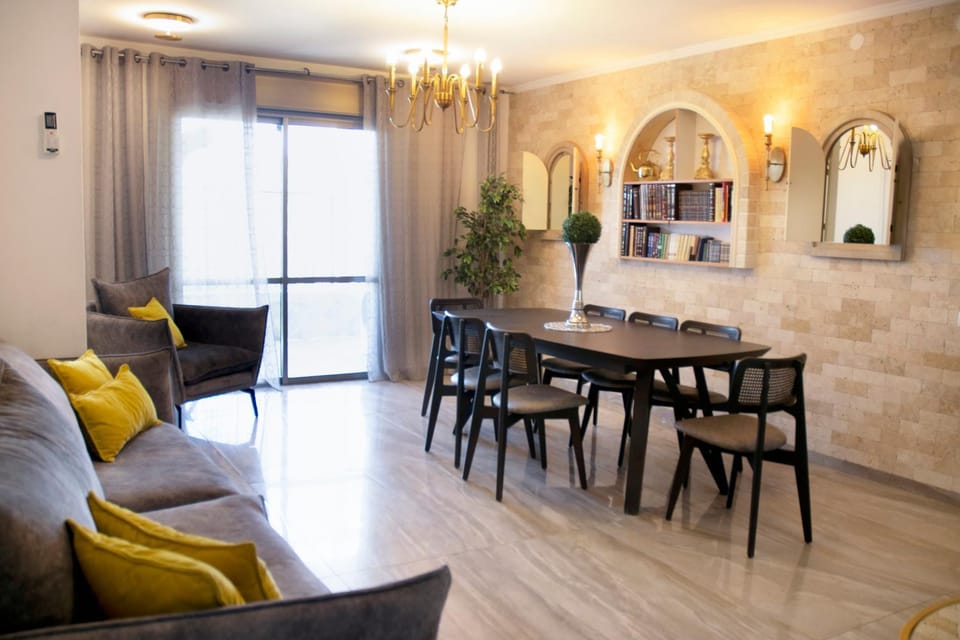 יוקרה בעתיקה Apartment in North District
