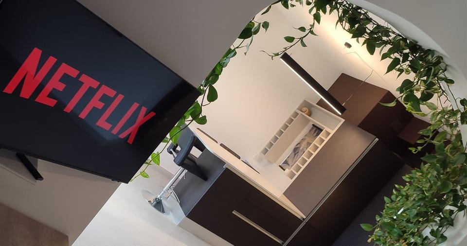 TV and multimedia, Dining area