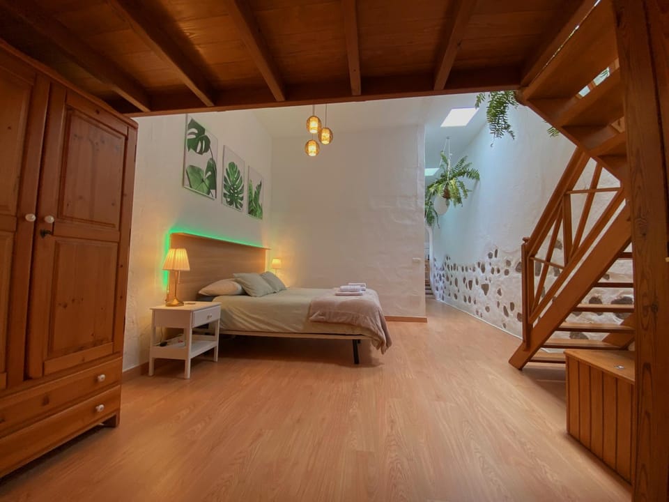 Bed, Bedroom, wardrobe