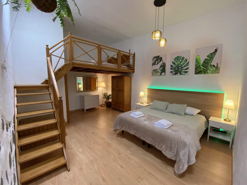 Bed, Bedroom, wardrobe