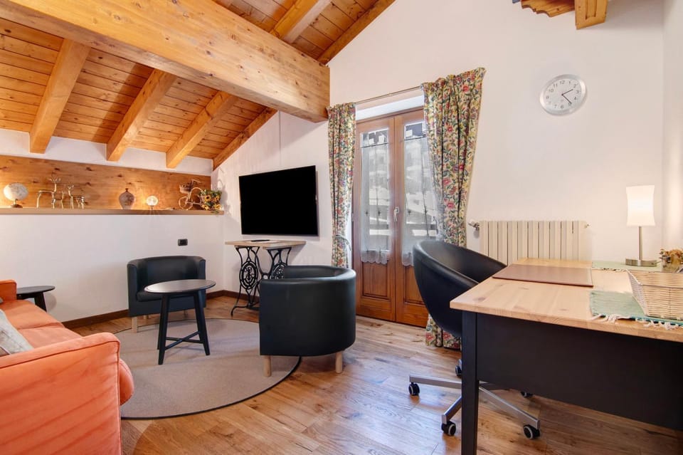 Property building, Living room