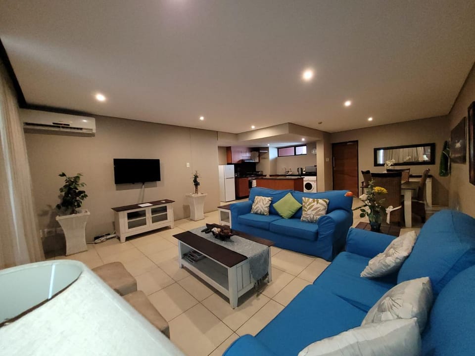 Living room, Lounge or bar, Seating area