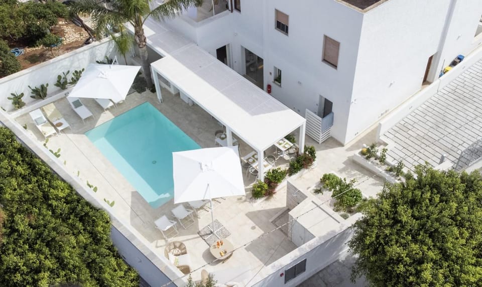 Property building, Swimming pool