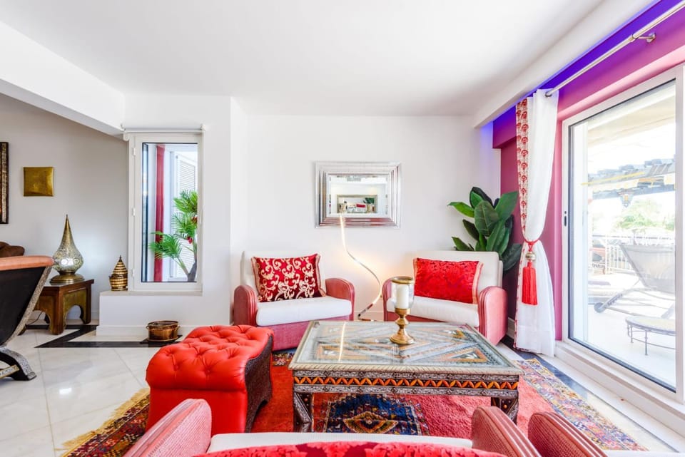 Communal lounge/ TV room, Living room