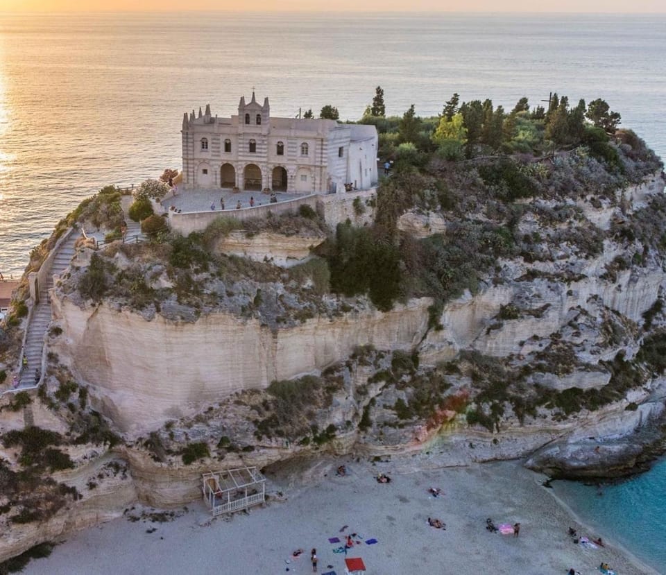 Lady White Bed and Breakfast in Tropea